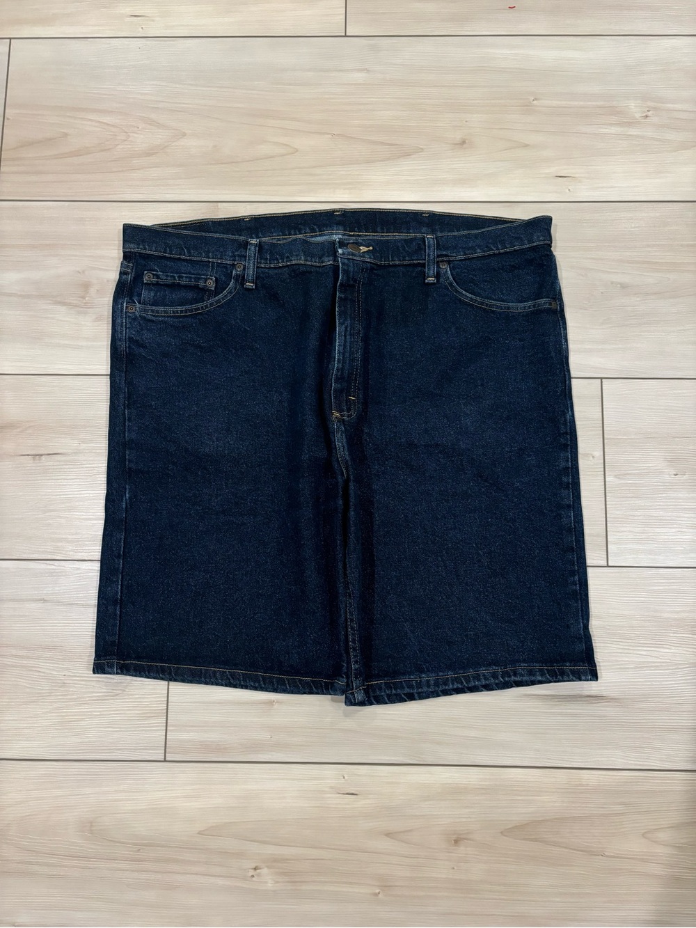 Wrangler Y2K baggy Dark Wash Blue Denim wide leg skater Men’s Jean Shorts 40”